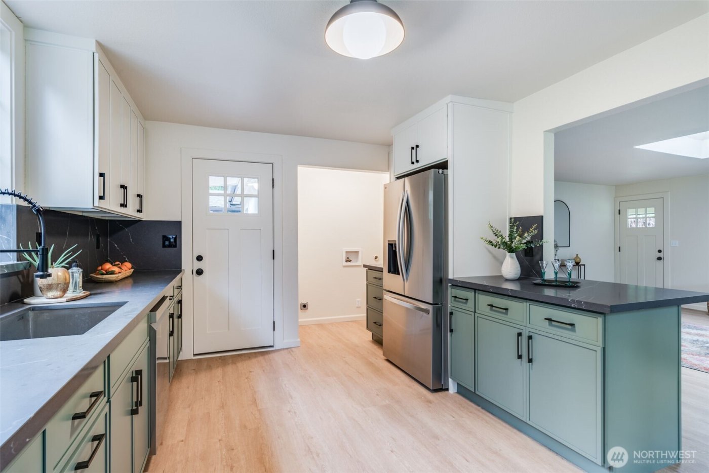 30 E Restful Road , Grapeview, WA 98546