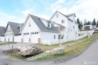 10 E Compass Lane , Allyn, WA 98524