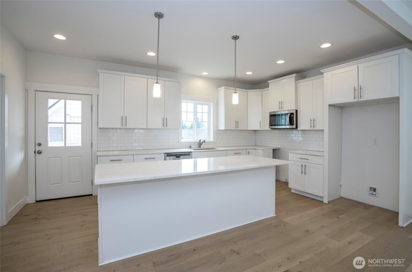 10 E Compass Lane , Allyn, WA 98524