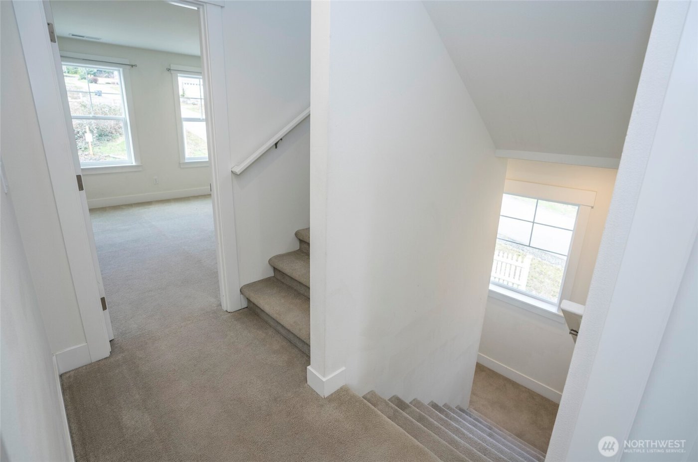 10 E Compass Lane , Allyn, WA 98524