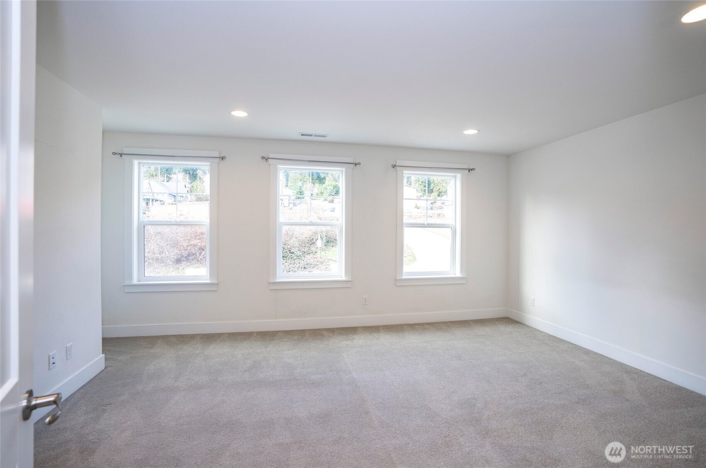 10 E Compass Lane , Allyn, WA 98524