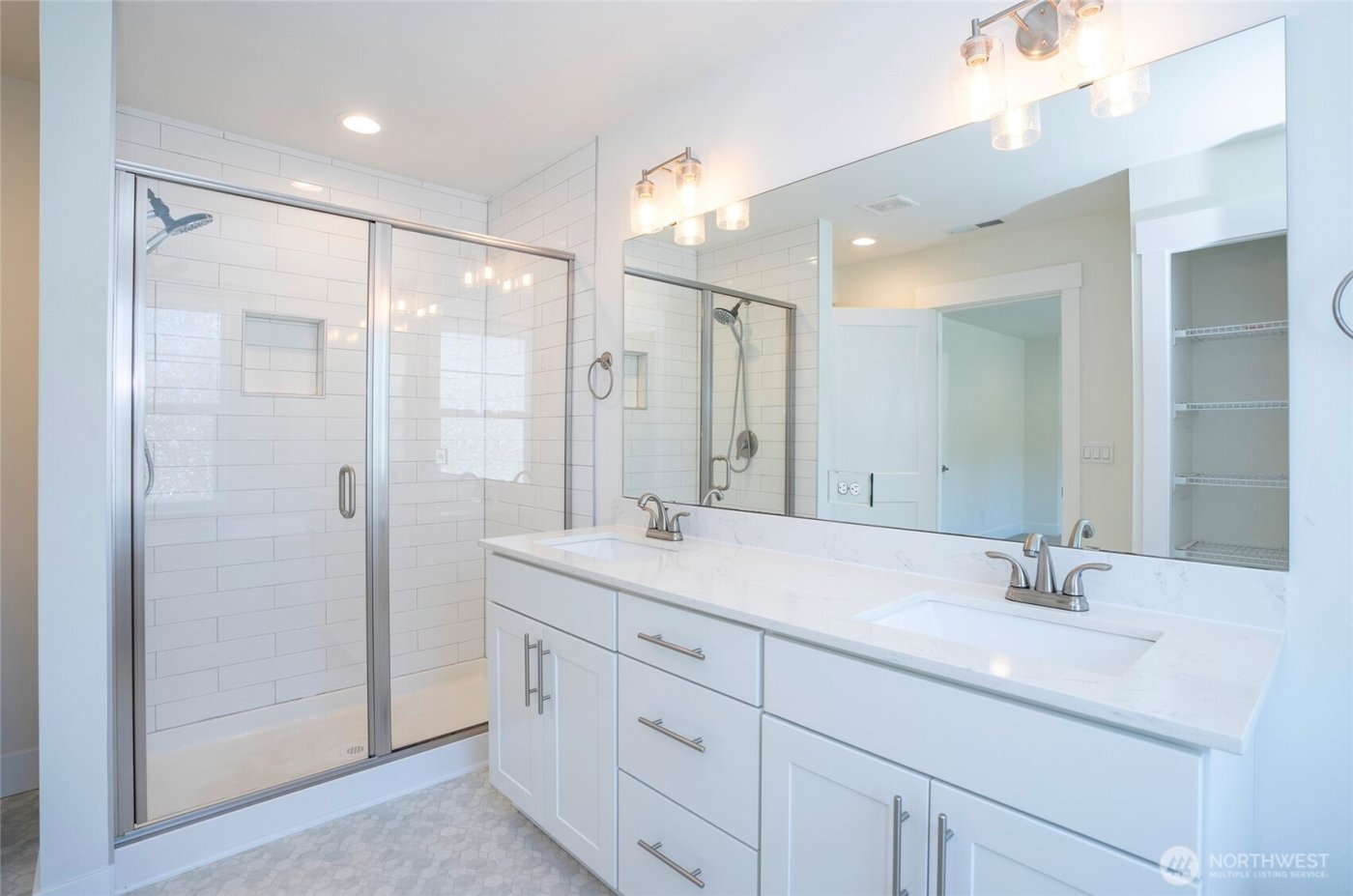 10 E Compass Lane , Allyn, WA 98524