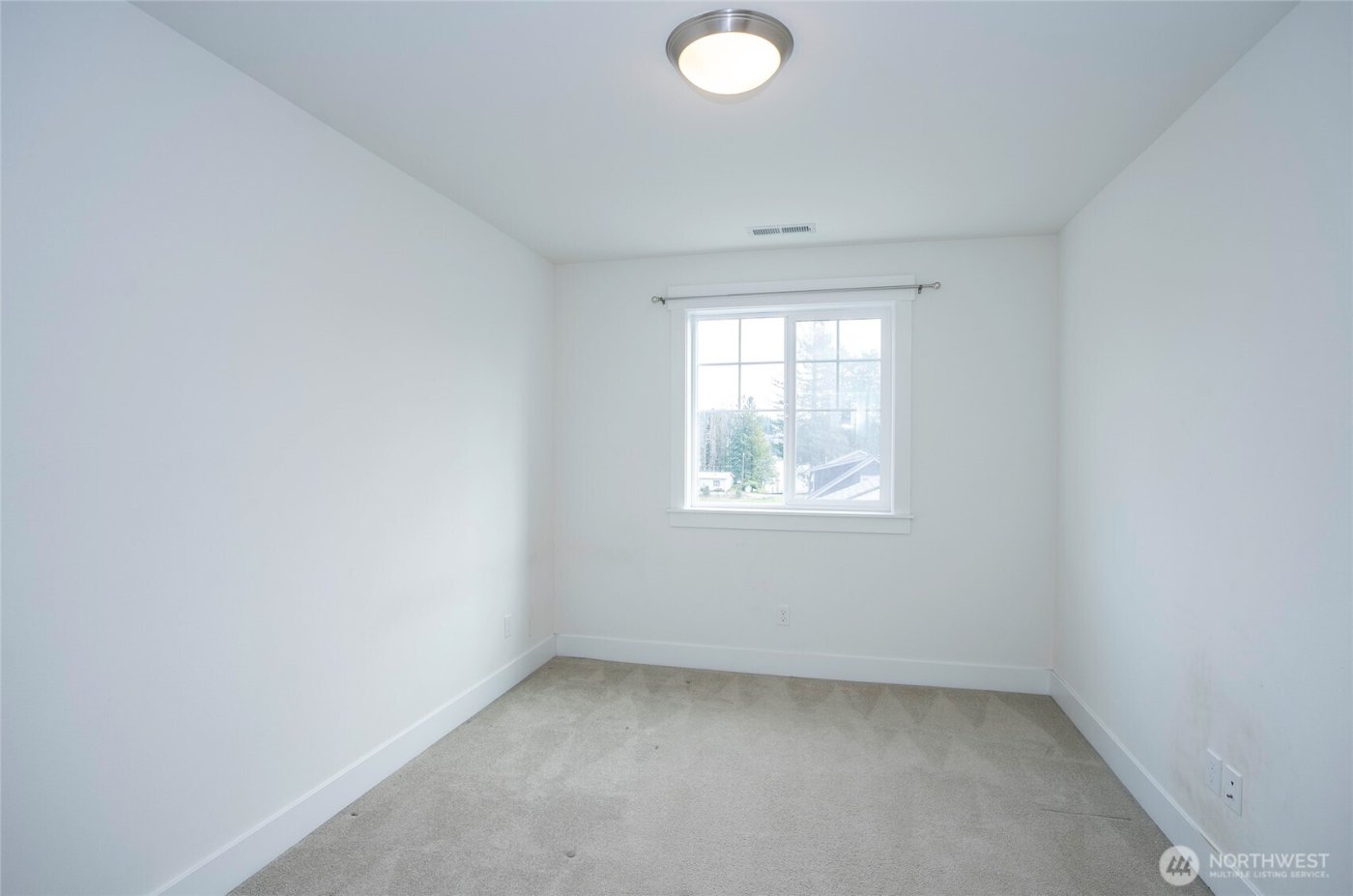 10 E Compass Lane , Allyn, WA 98524