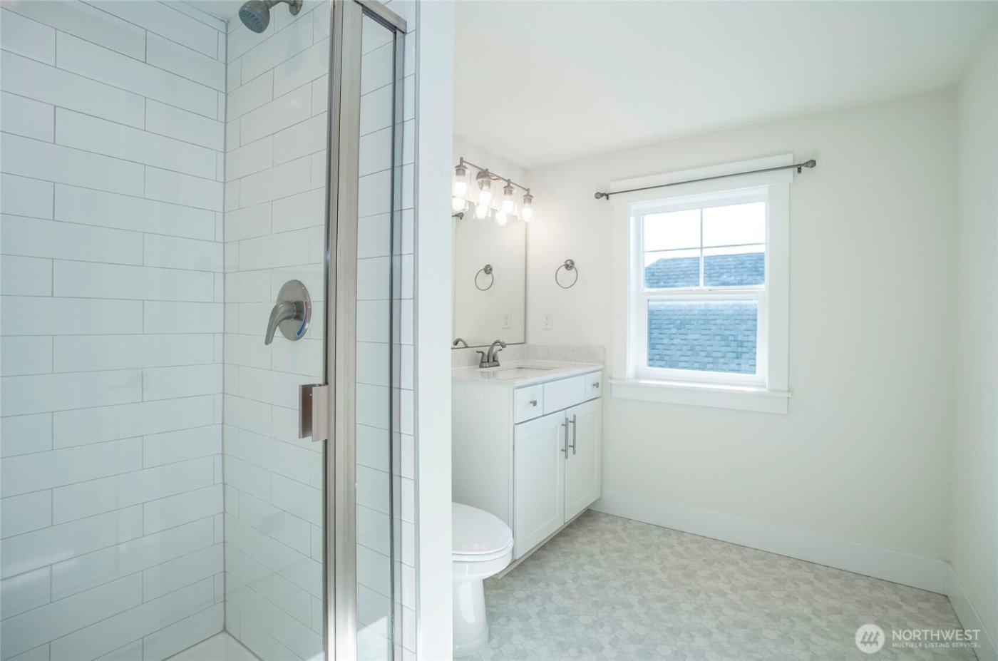 10 E Compass Lane , Allyn, WA 98524