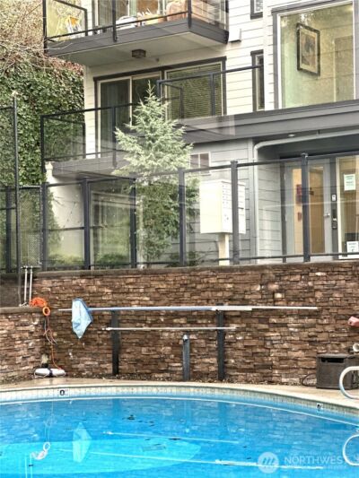 3212 SE 81st #C203, Mercer Island, WA 98040