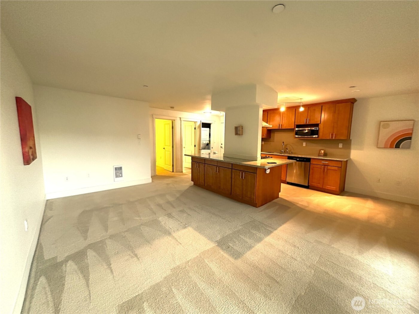 3212 SE 81st #C203, Mercer Island, WA 98040