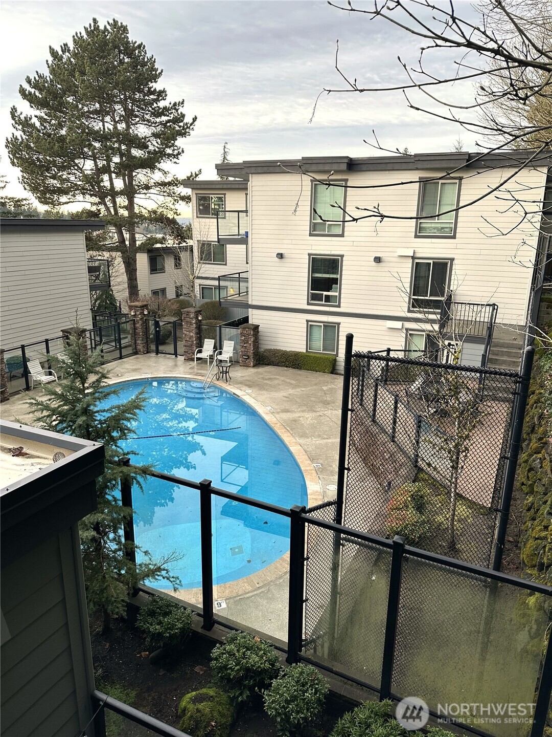 3212 SE 81st #C203, Mercer Island, WA 98040