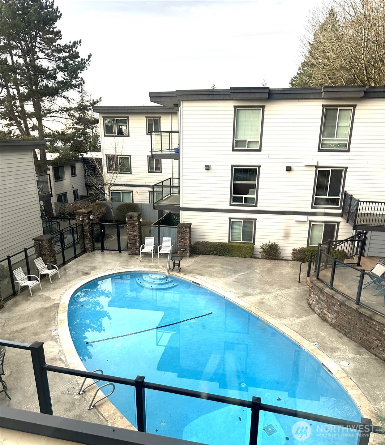 3212 SE 81st #C203, Mercer Island, WA 98040