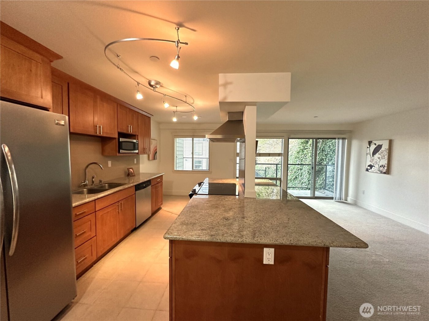 3212 SE 81st #C203, Mercer Island, WA 98040