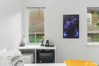 2613 3rd Avenue W, Seattle, WA 98119 - Photo 11