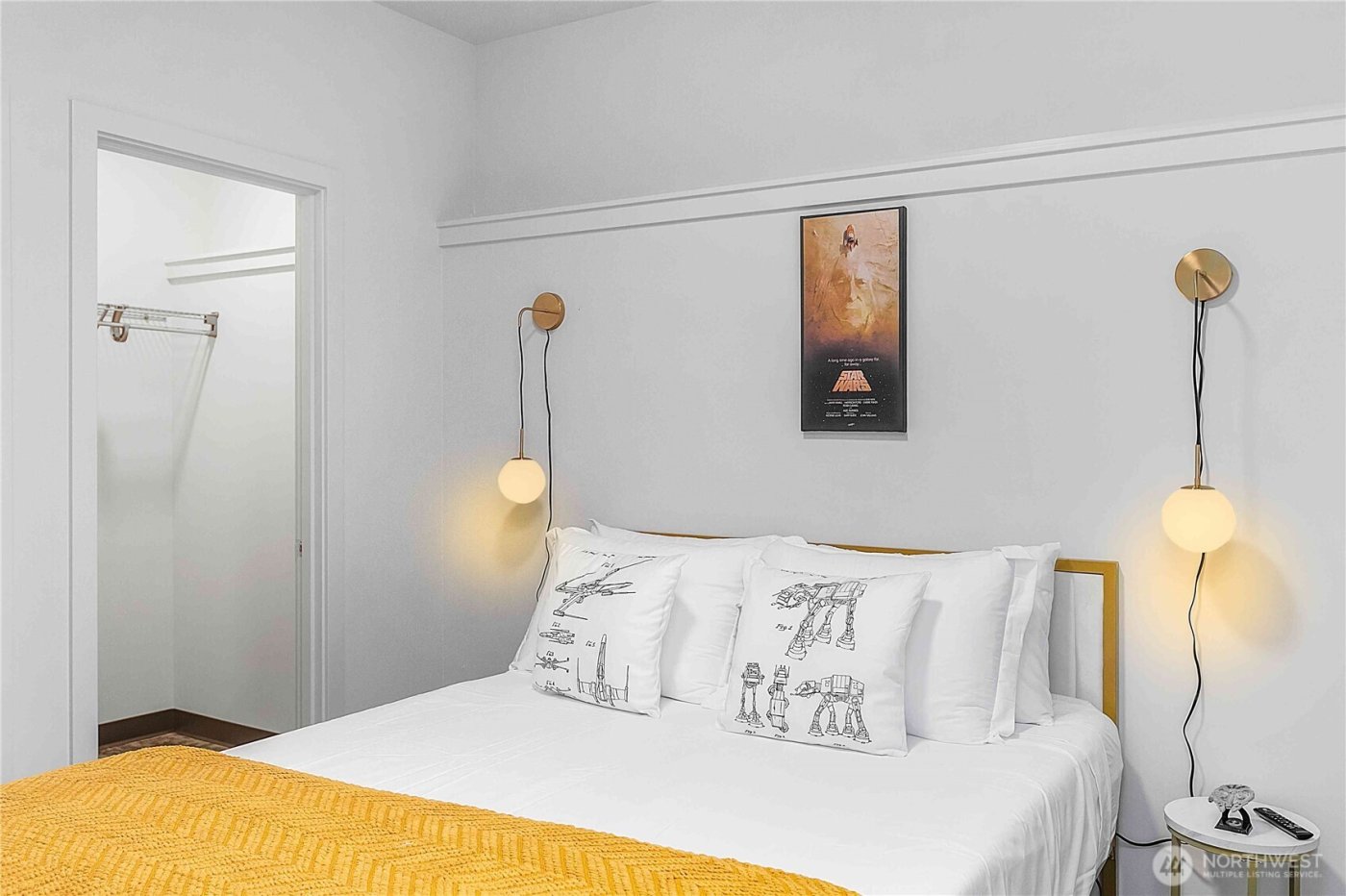 2613 3rd Avenue W, Seattle, WA 98119