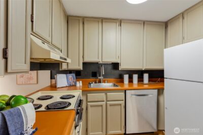 2626 E Madison Street #8, Seattle, WA 98112 - Photo 10