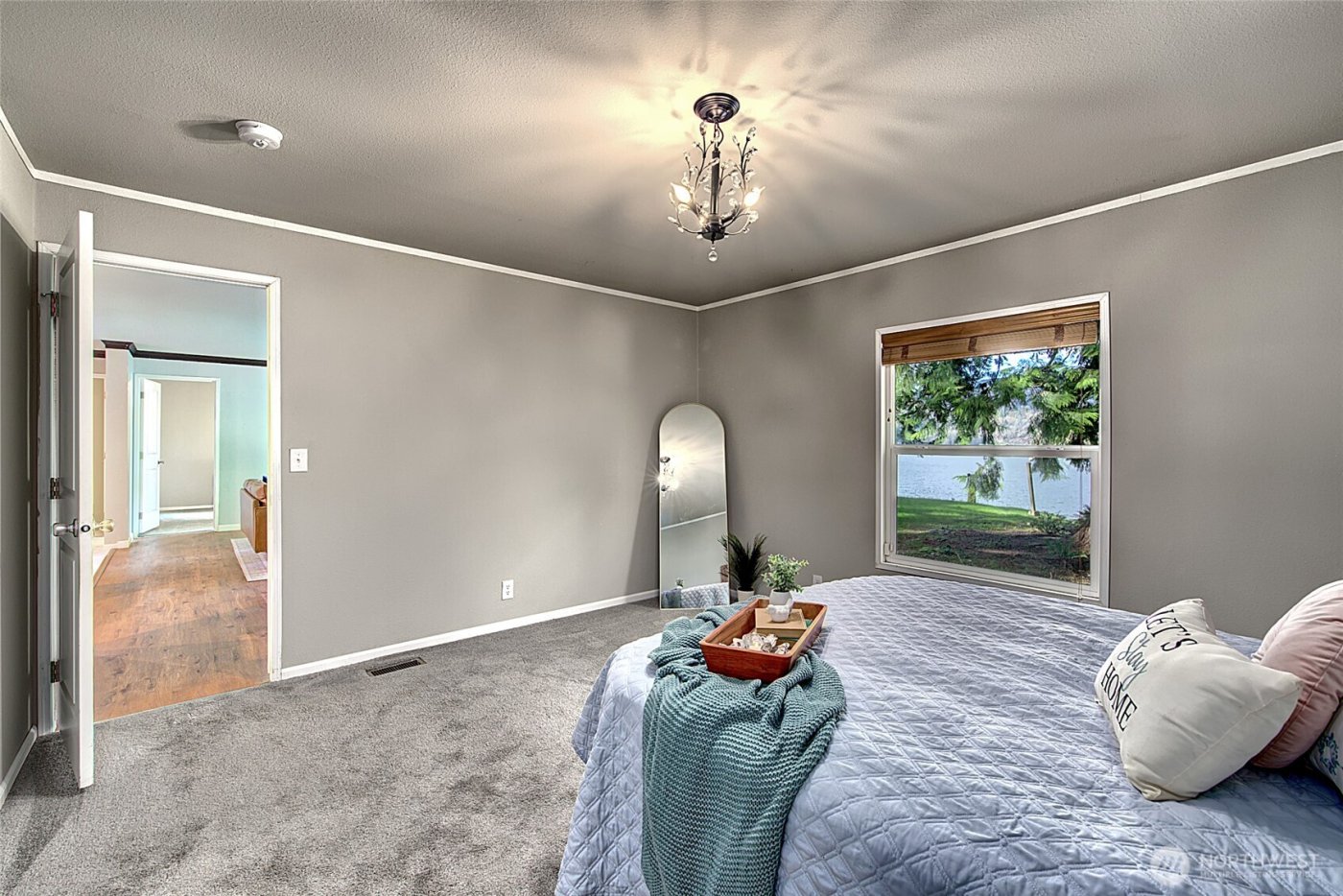 23217 State Route 9 , Lake McMurray, WA 98274
