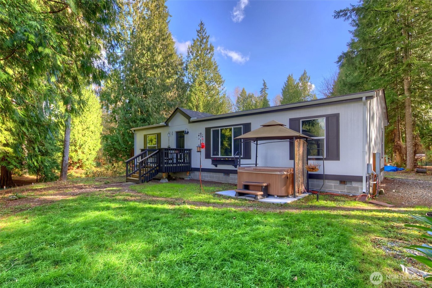 23217 State Route 9 , Lake McMurray, WA 98274