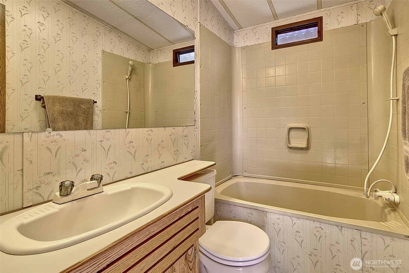 23217 State Route 9 , Lake McMurray, WA 98274
