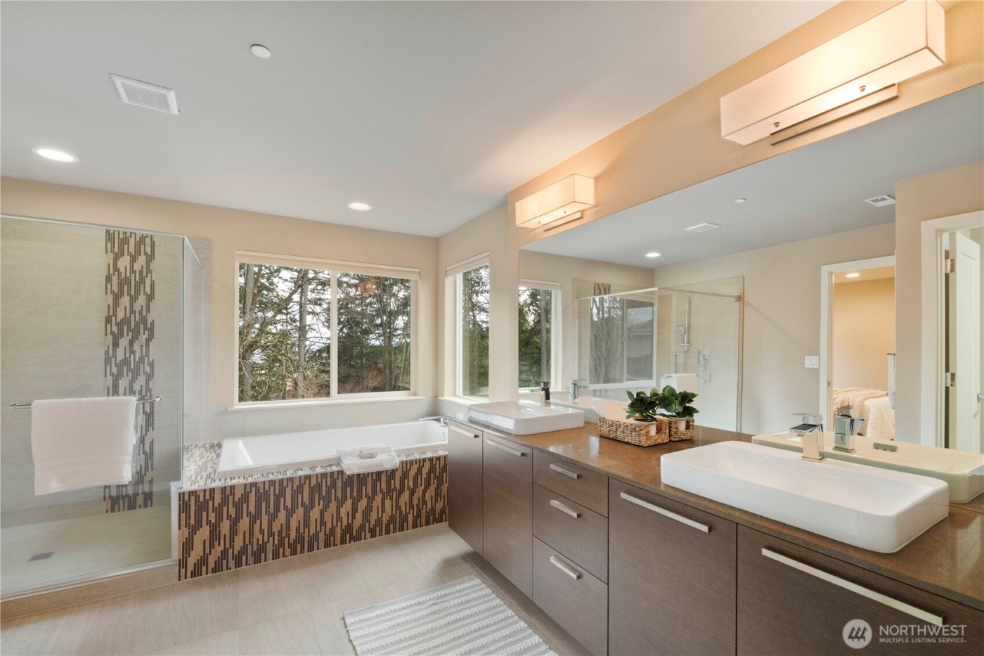 27803 105th Avenue SE, Kent, WA 98030