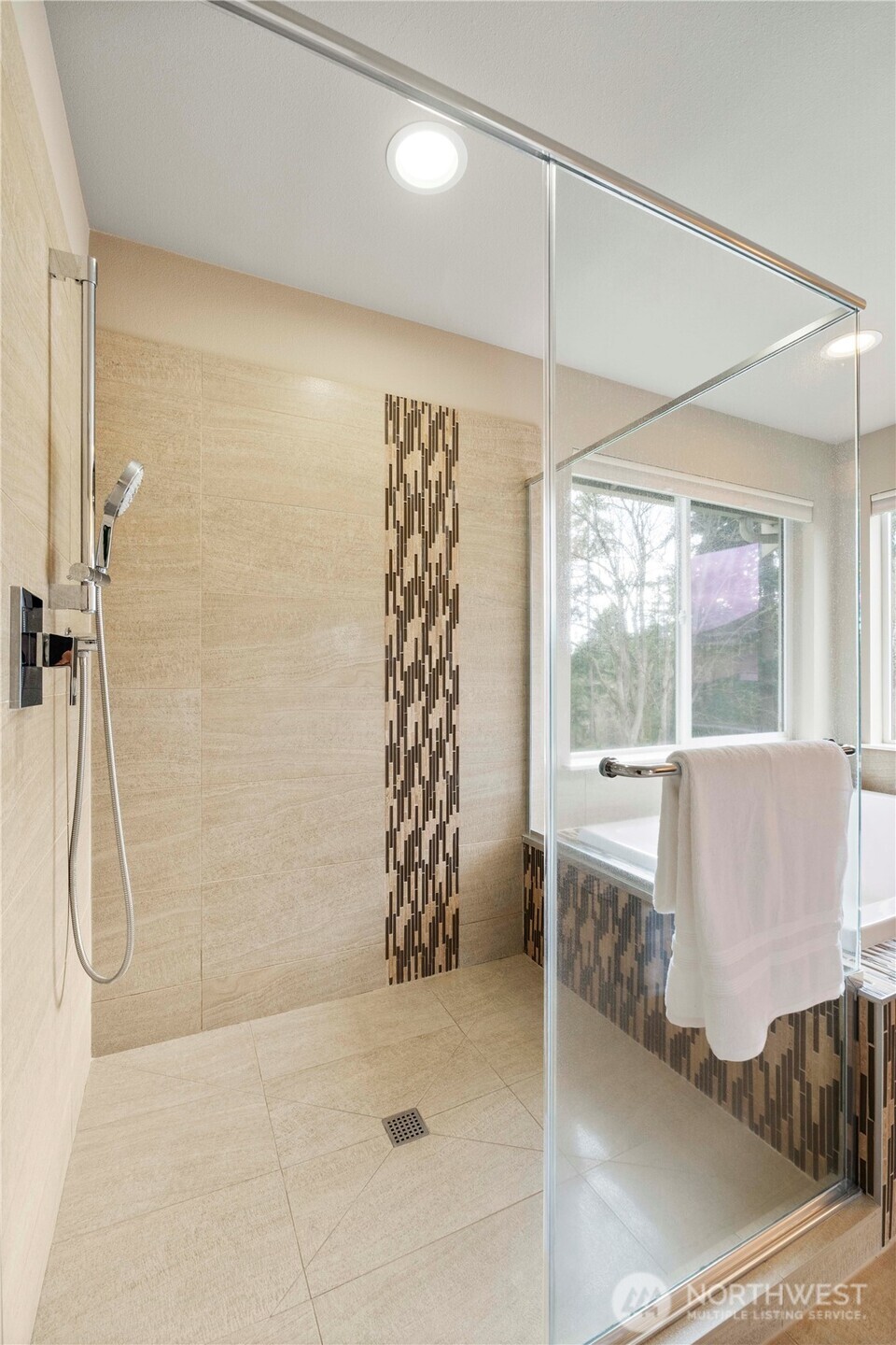 27803 105th Avenue SE, Kent, WA 98030