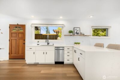 2423 3rd Avenue W, Seattle, WA 98119 - Photo 5