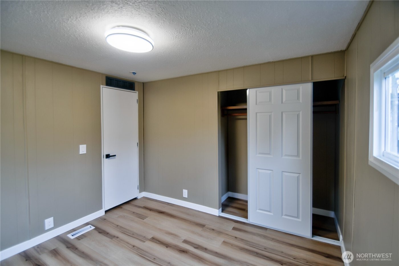 3244 66th Avenue SW #18, Olympia, WA 98512