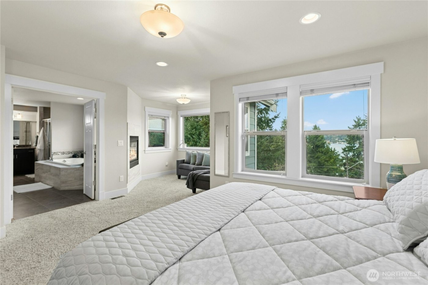 2744 NW Pine Cone Place , Issaquah, WA 98027