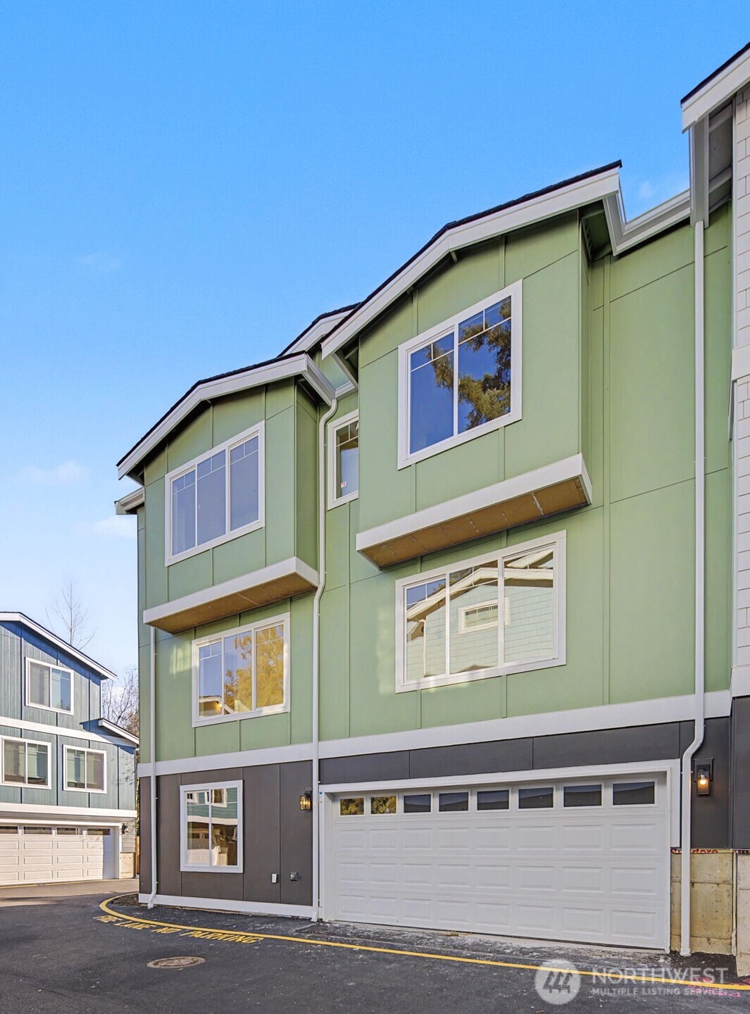 19505 Damson Road #B1, Lynnwood, WA 98036