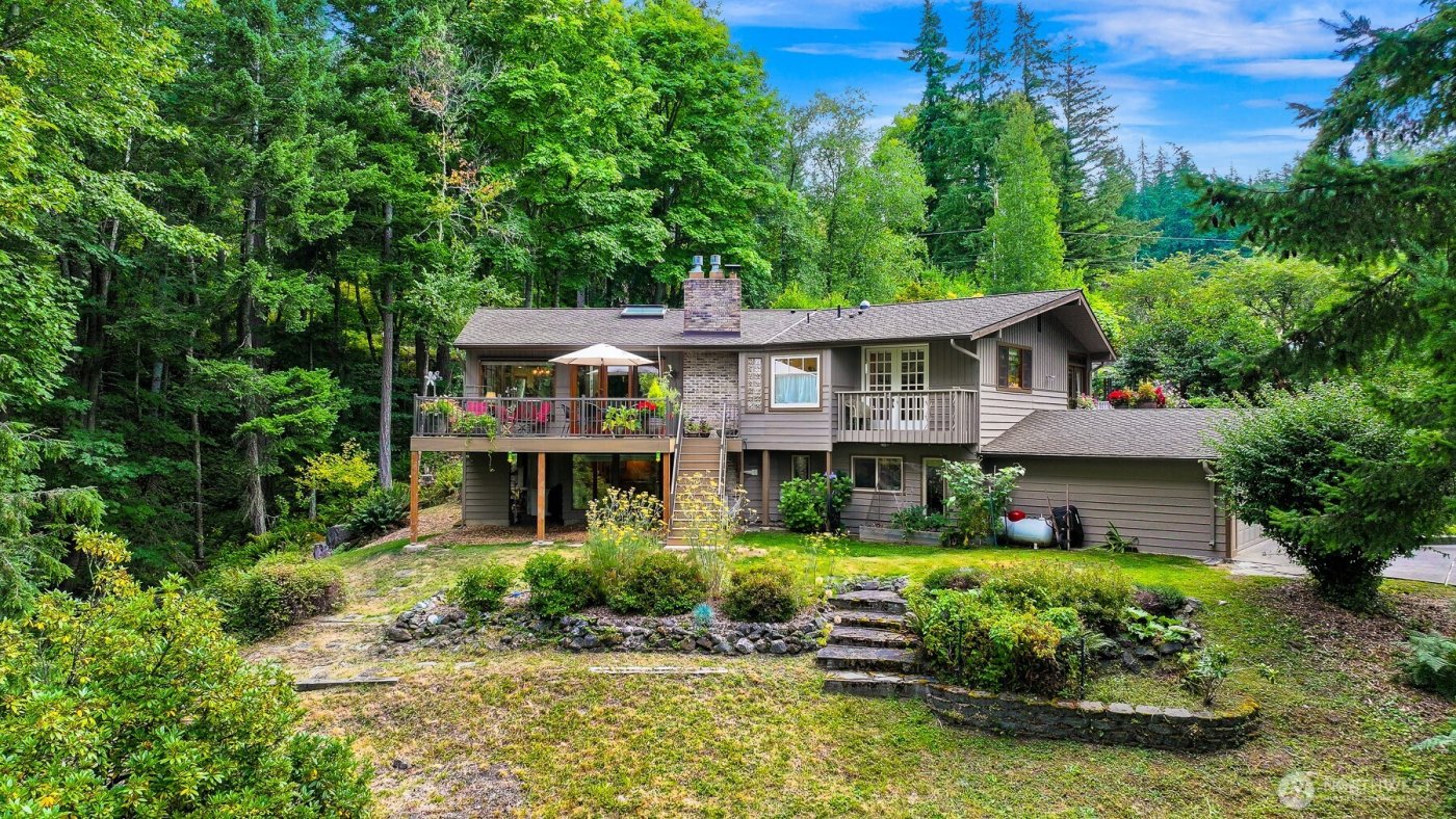 3717 Toad Lake Road , Bellingham, WA 98226