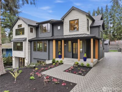 10648 SE 16th Street , Bellevue, WA 98004