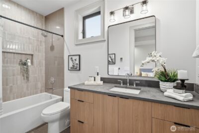 10648 SE 16th Street , Bellevue, WA 98004 - Photo 17