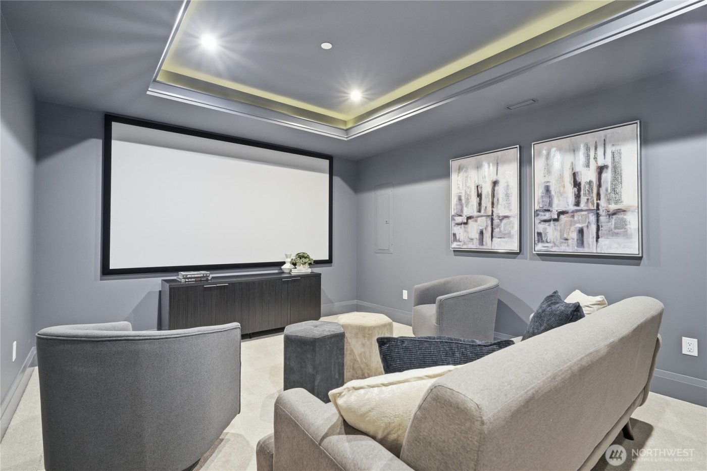 10648 SE 16th Street , Bellevue, WA 98004