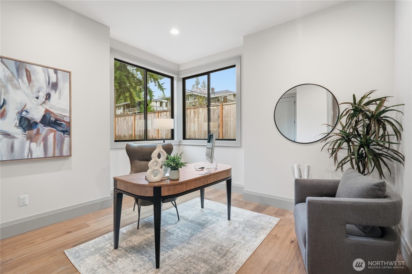 10648 SE 16th Street , Bellevue, WA 98004