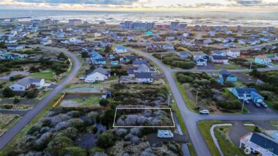 413 N Portal Loop SW, Ocean Shores, WA 98569
