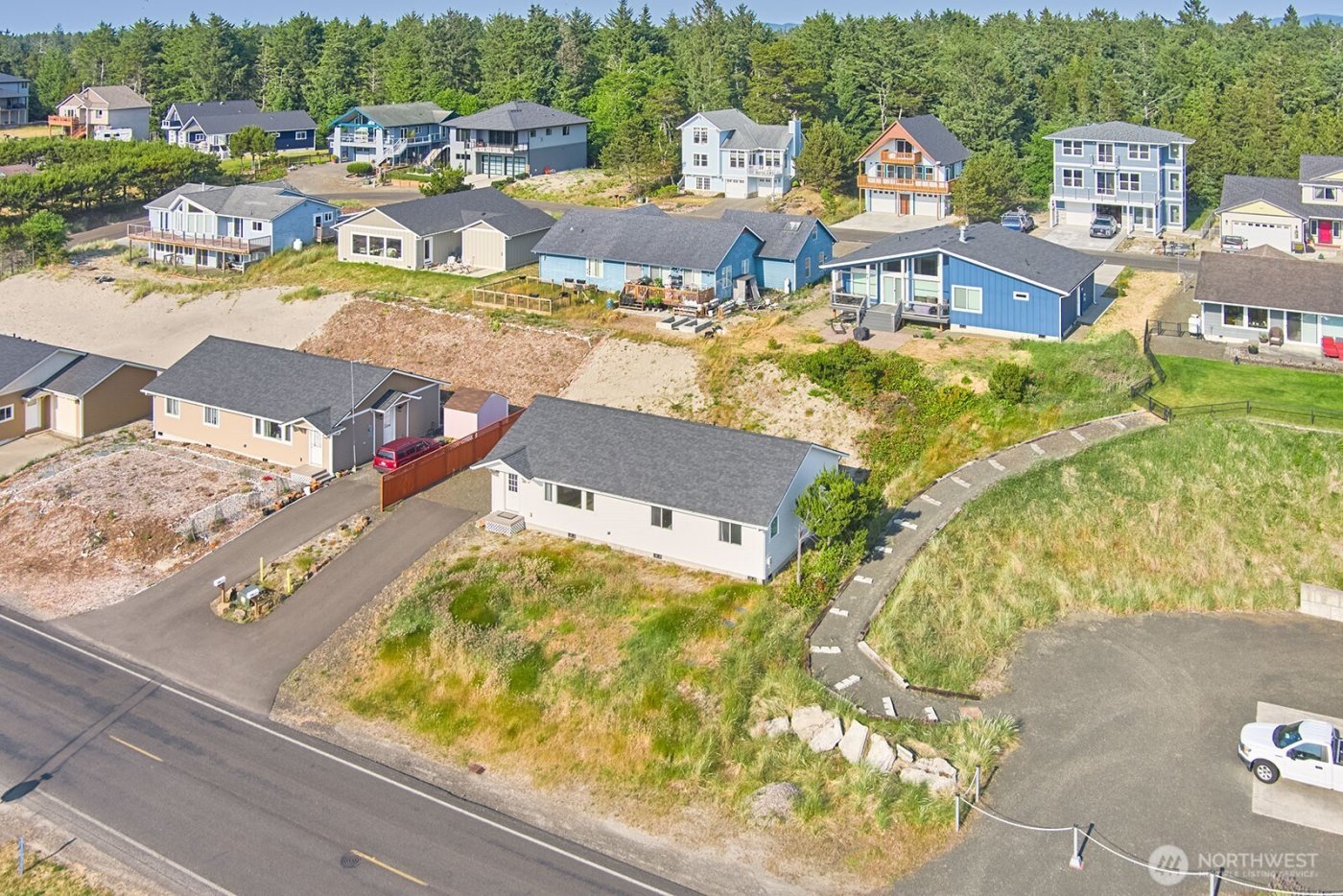31810 I Street , Ocean Park, WA 98640