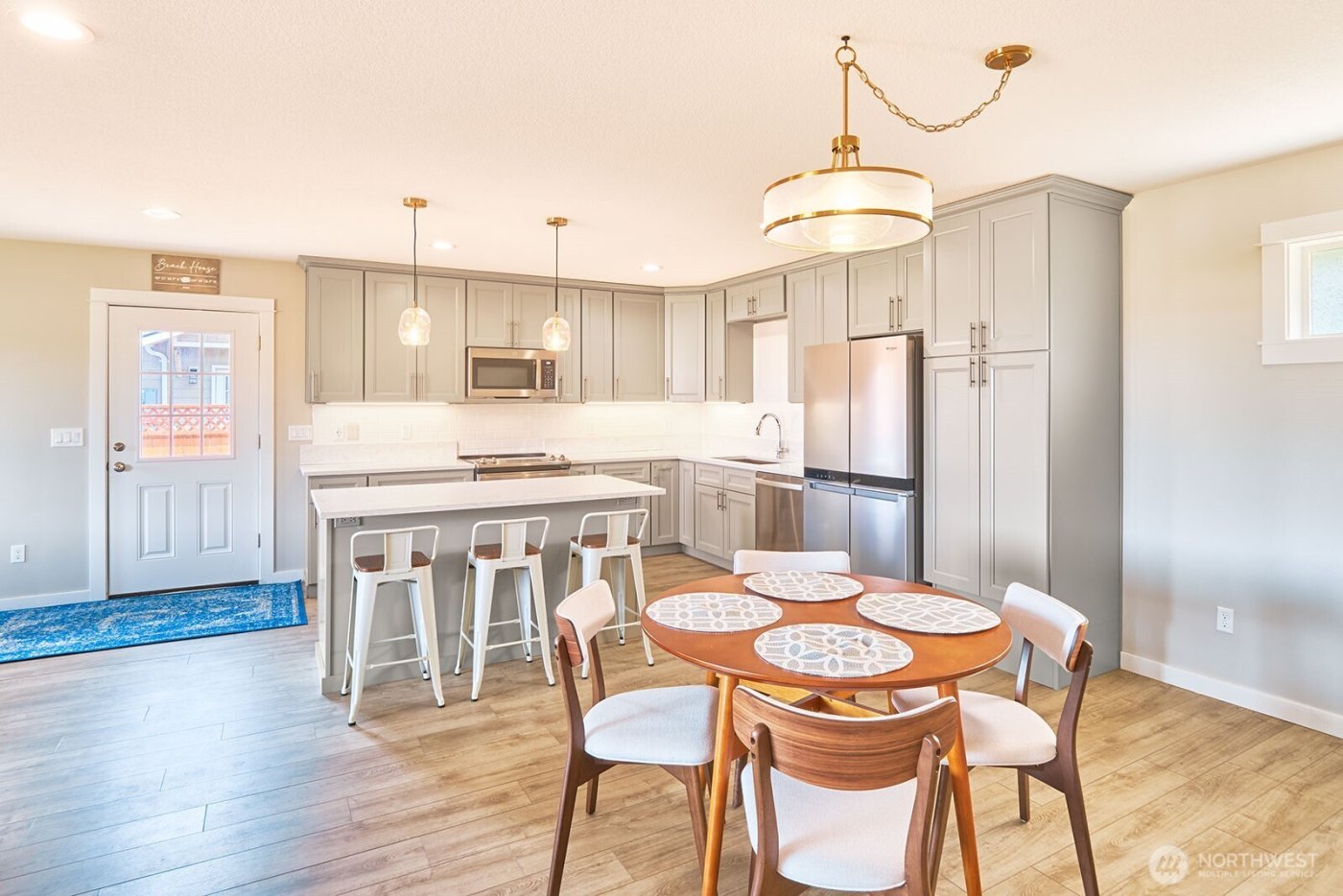 31810 I Street , Ocean Park, WA 98640