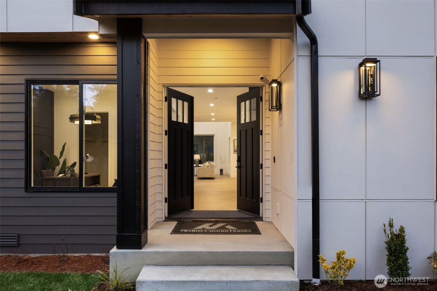 13698 NE 83rd street , Redmond, WA 98052