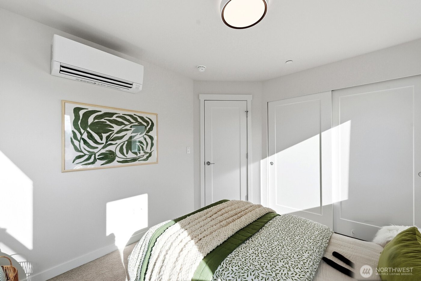 706 Newport Way NW, Issaquah, WA 98027