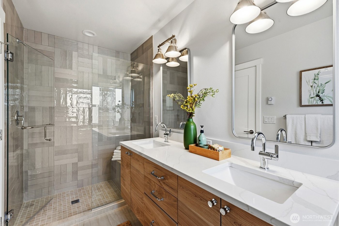 706 Newport Way NW, Issaquah, WA 98027