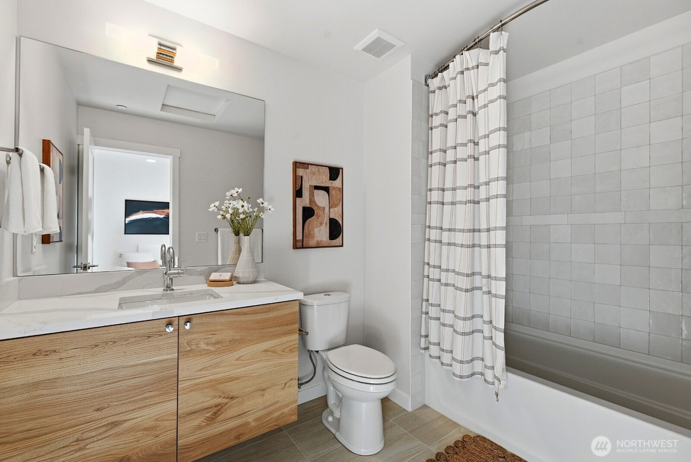 706 Newport Way NW, Issaquah, WA 98027