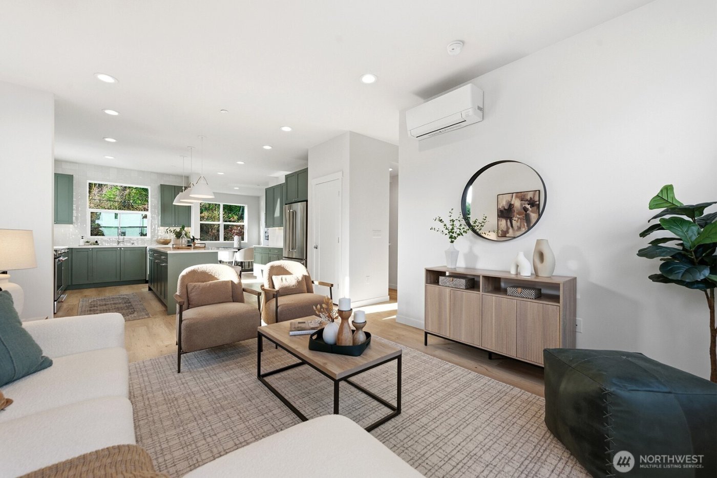 706 Newport Way NW, Issaquah, WA 98027