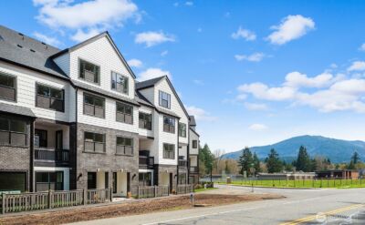 728 Newport Way NW, Issaquah, WA 98027 - Photo 16