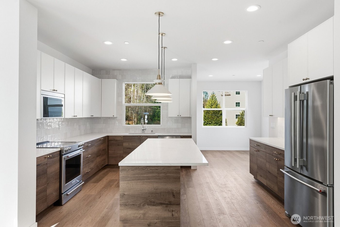 728 Newport Way NW, Issaquah, WA 98027