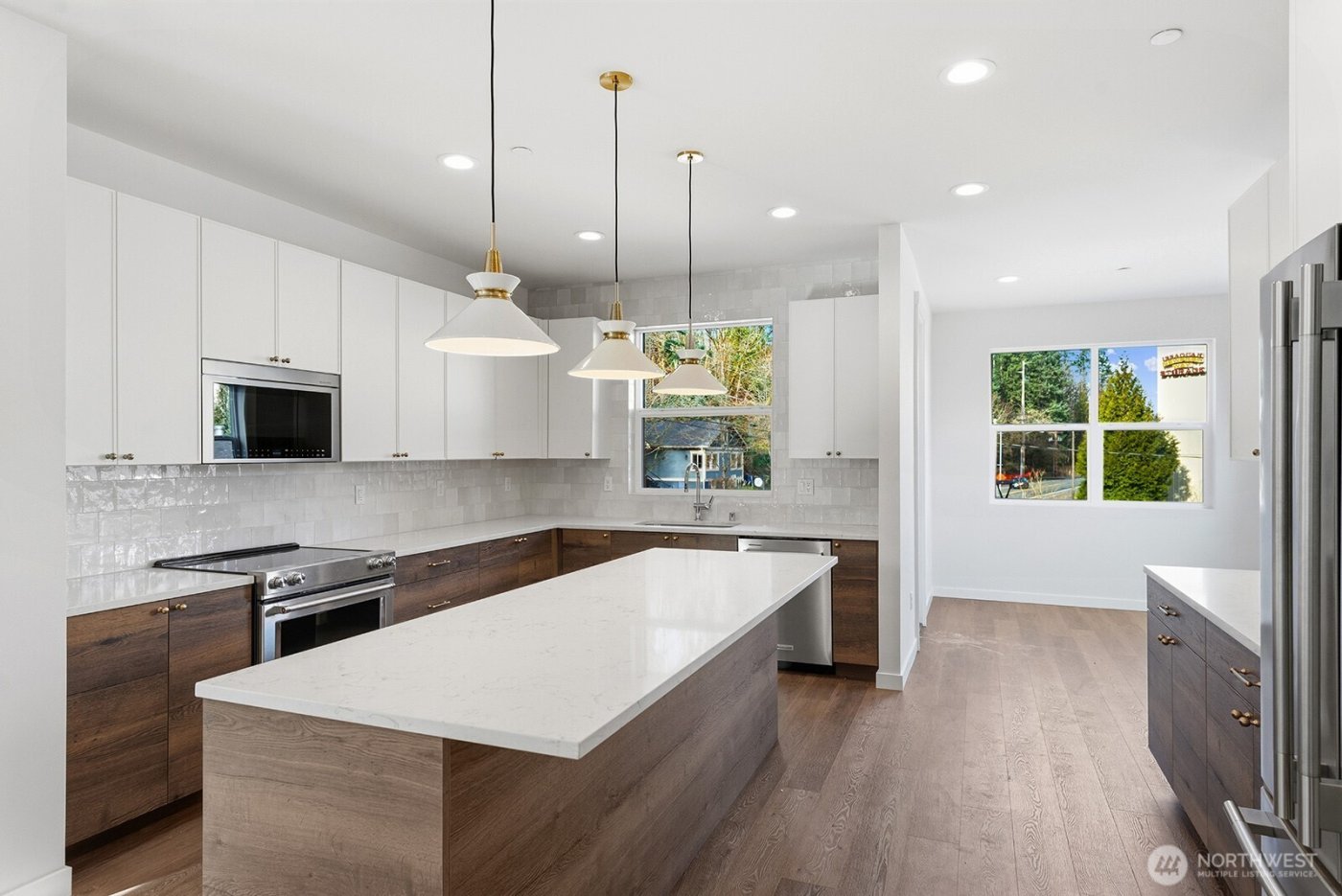 728 Newport Way NW, Issaquah, WA 98027