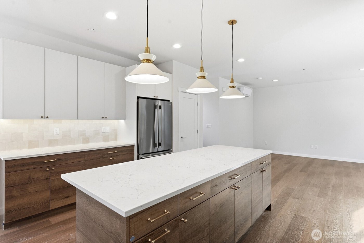 728 Newport Way NW, Issaquah, WA 98027