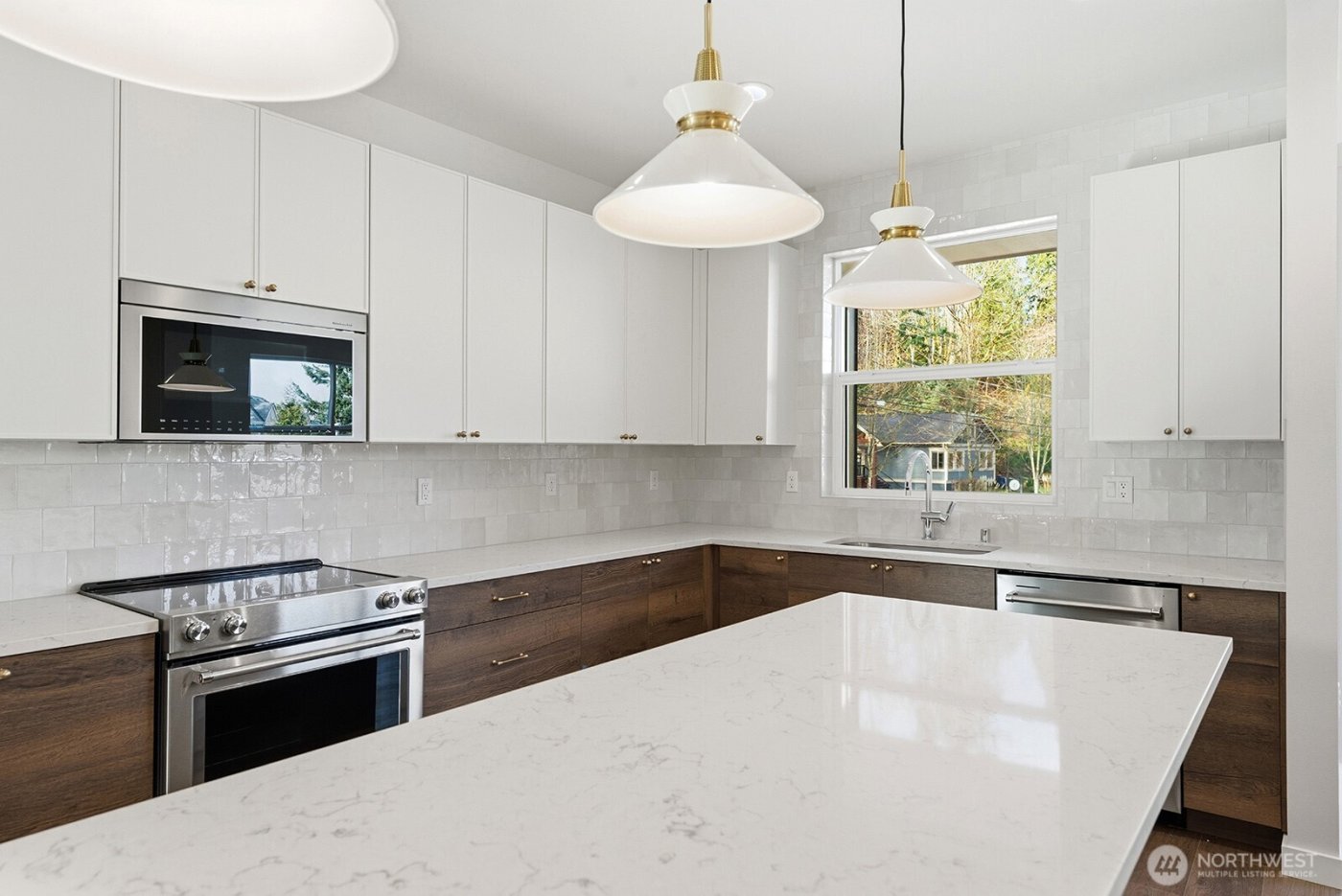 728 Newport Way NW, Issaquah, WA 98027