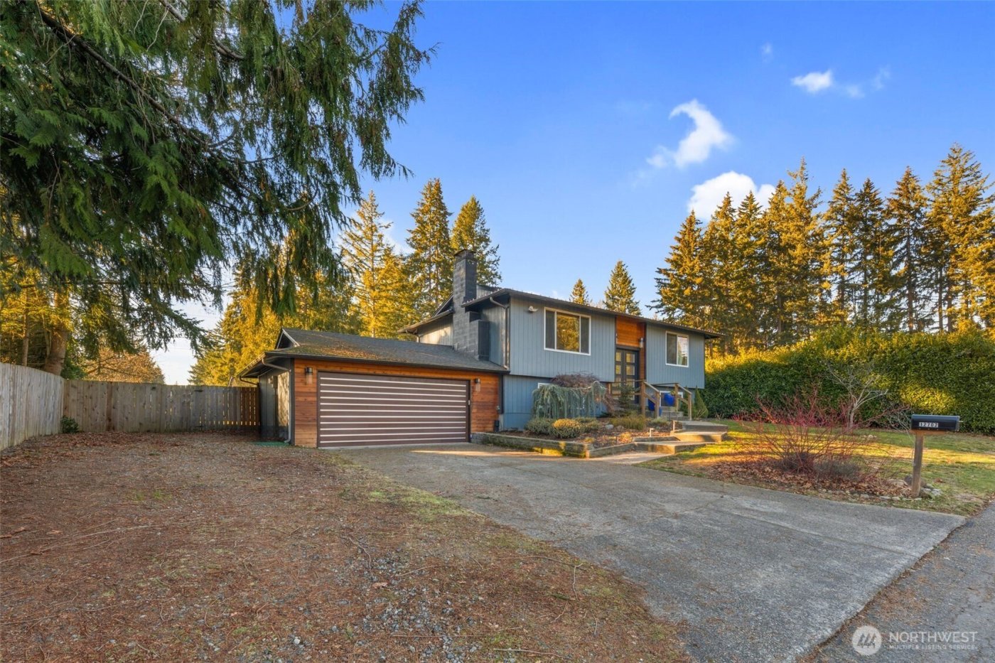 12702 214th Avenue Ct E, Bonney Lake, WA 98391