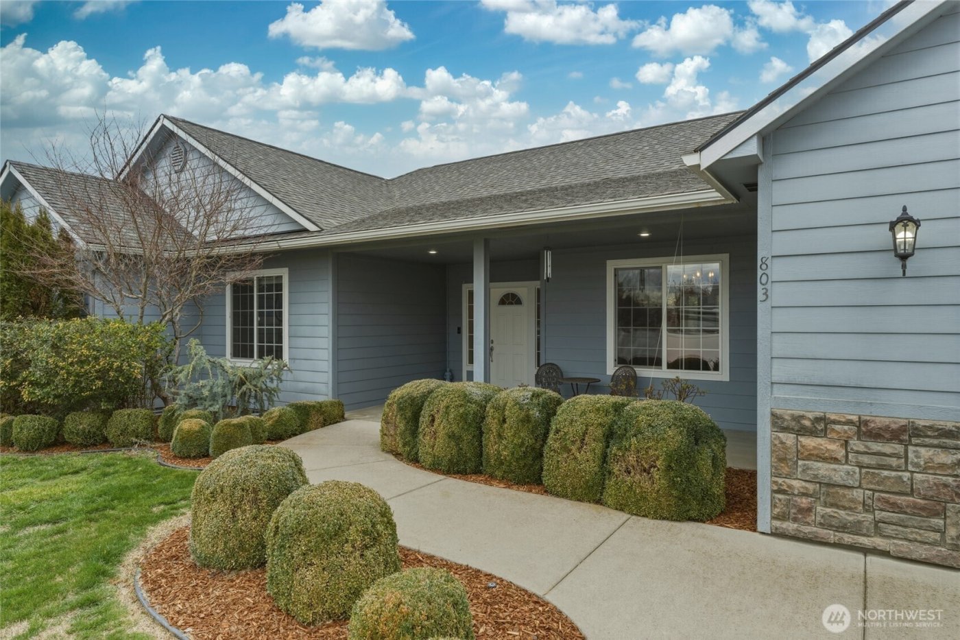 803 SE Vintage Way , College Place, WA 99324