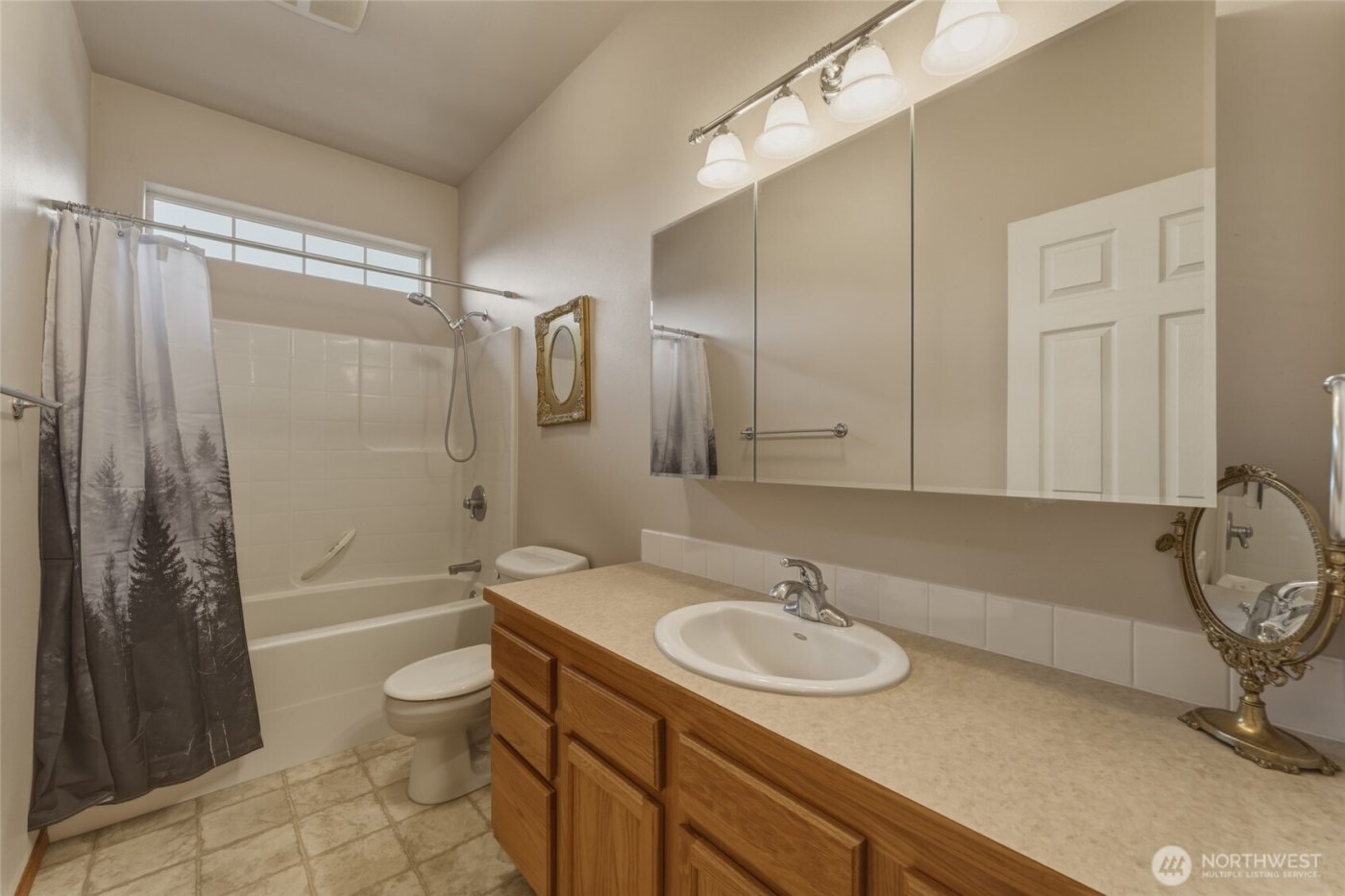 803 SE Vintage Way , College Place, WA 99324