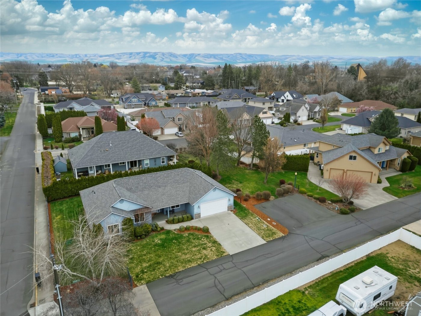 803 SE Vintage Way , College Place, WA 99324