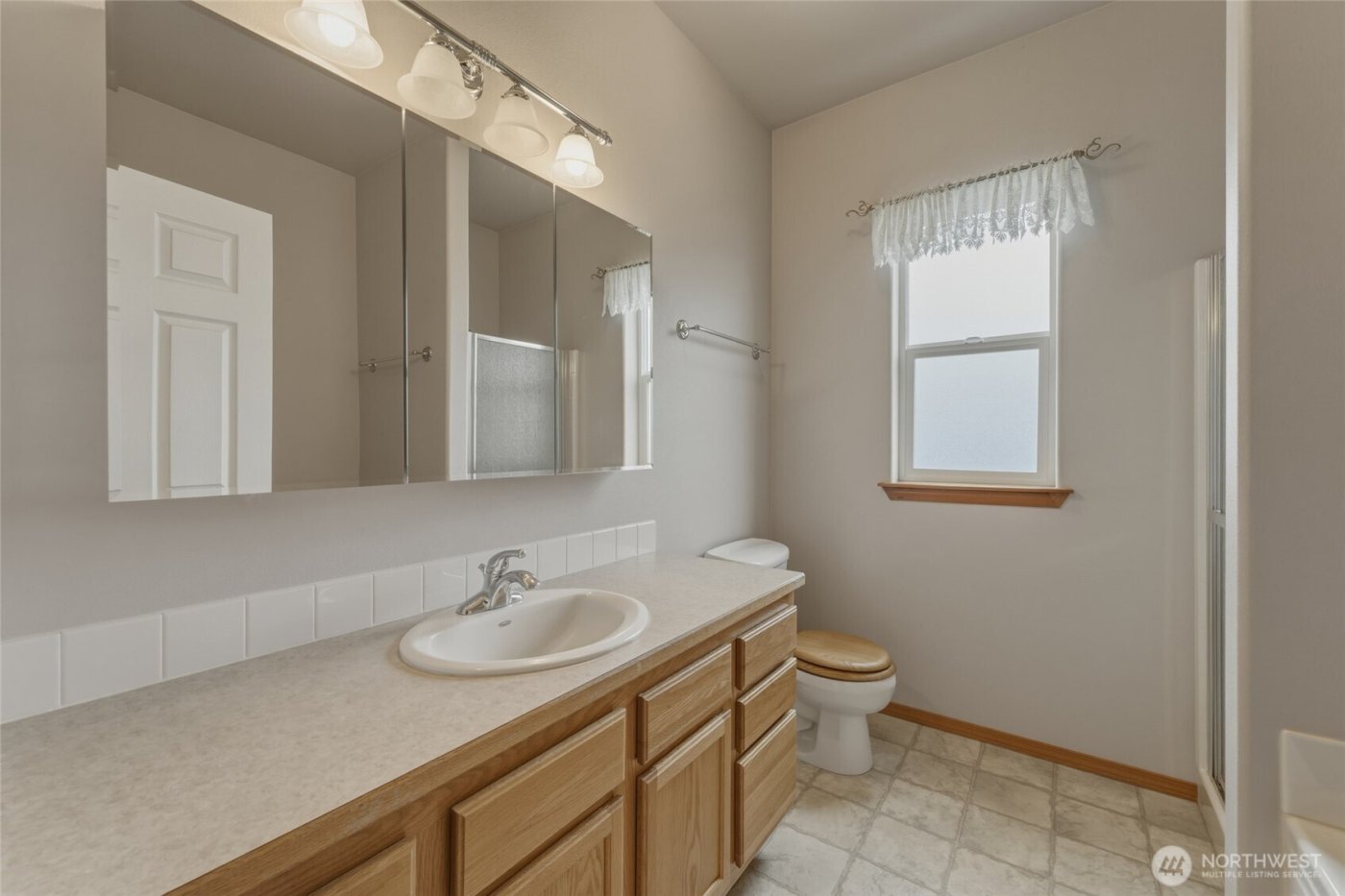 803 SE Vintage Way , College Place, WA 99324