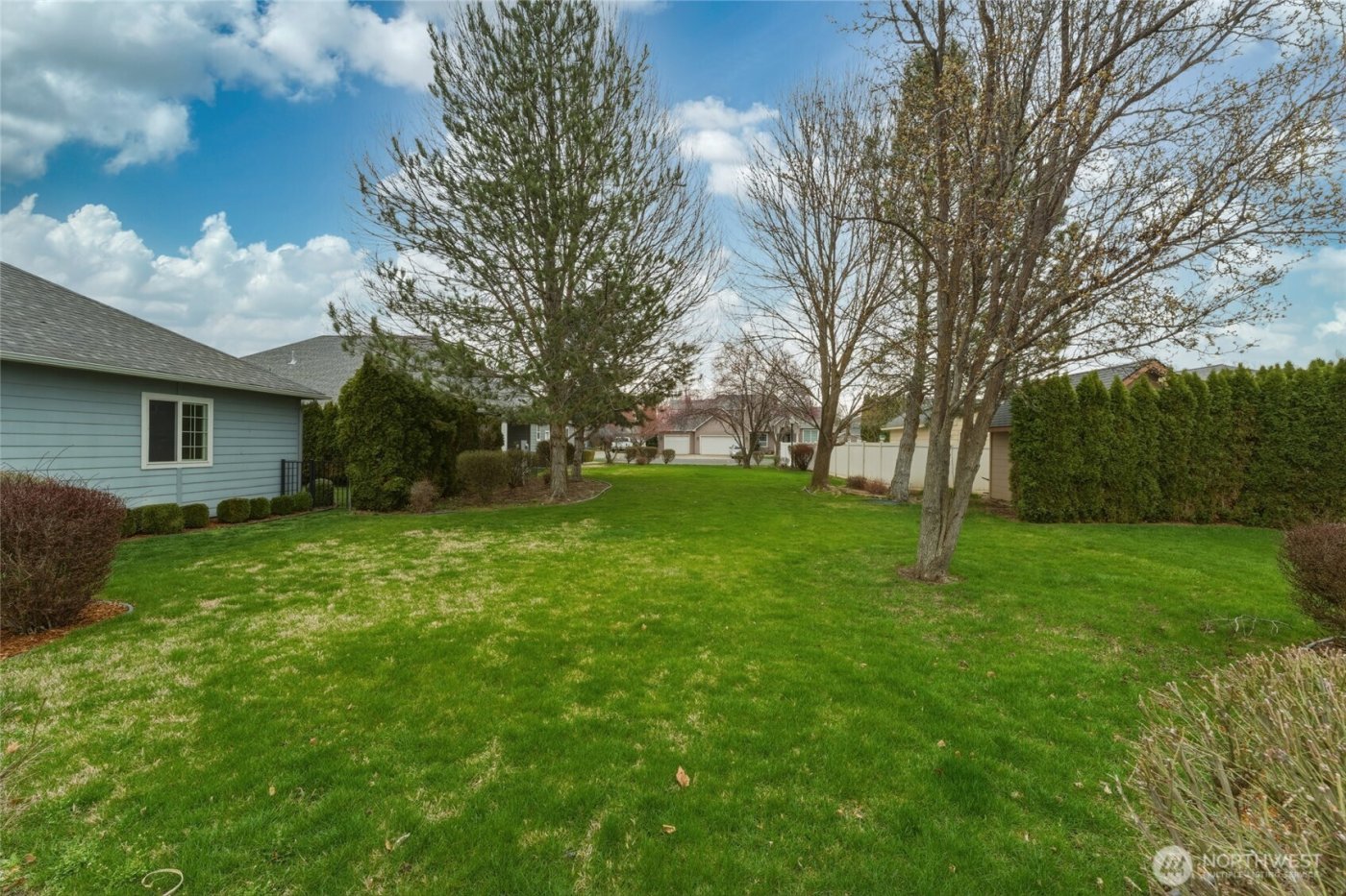 803 SE Vintage Way , College Place, WA 99324