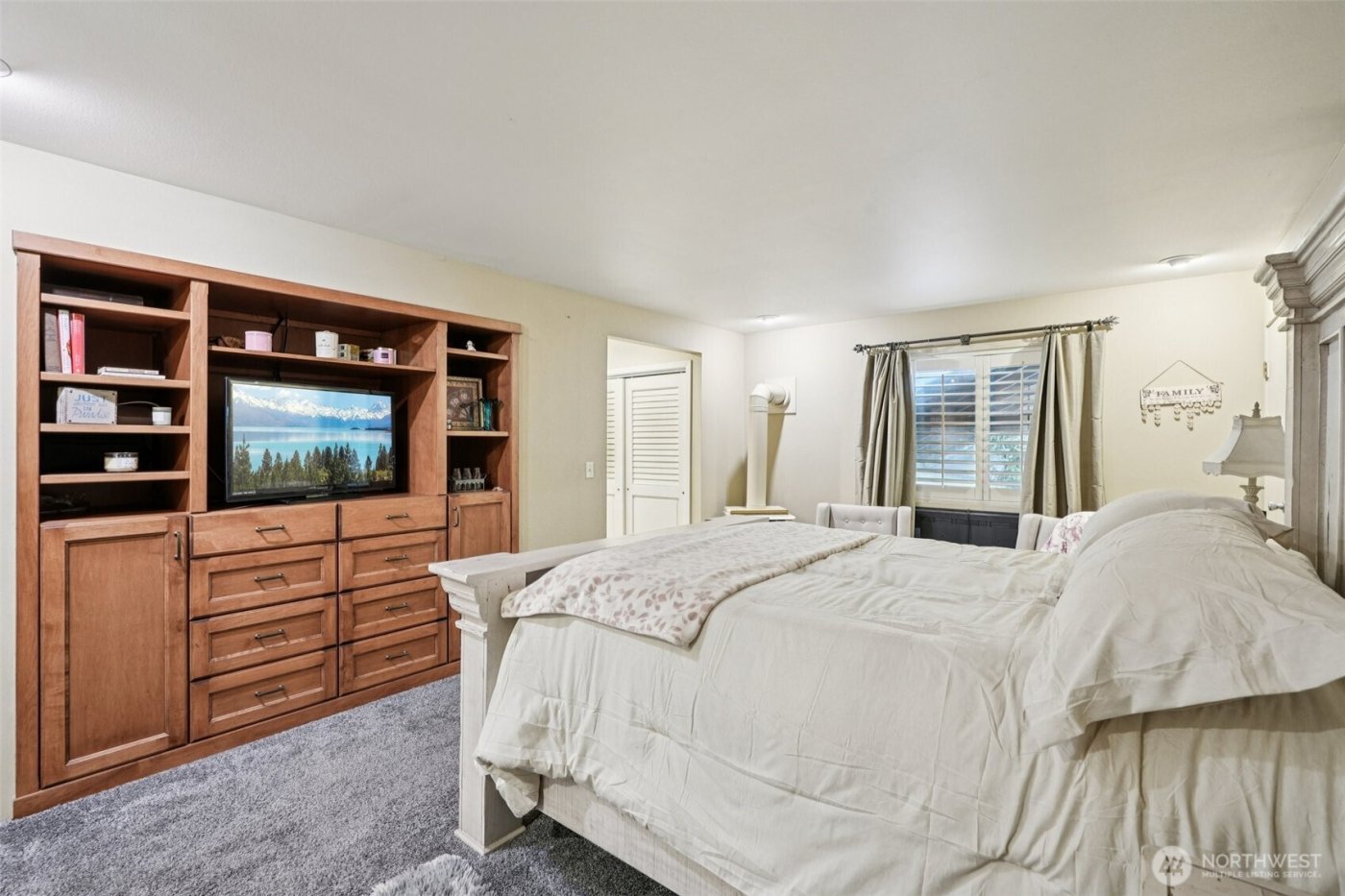 100 Inglewood Park , Longview, WA 98632